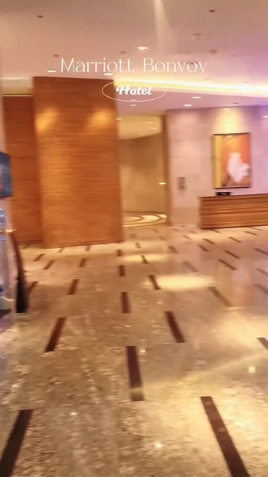 Preview of hotel dining reel